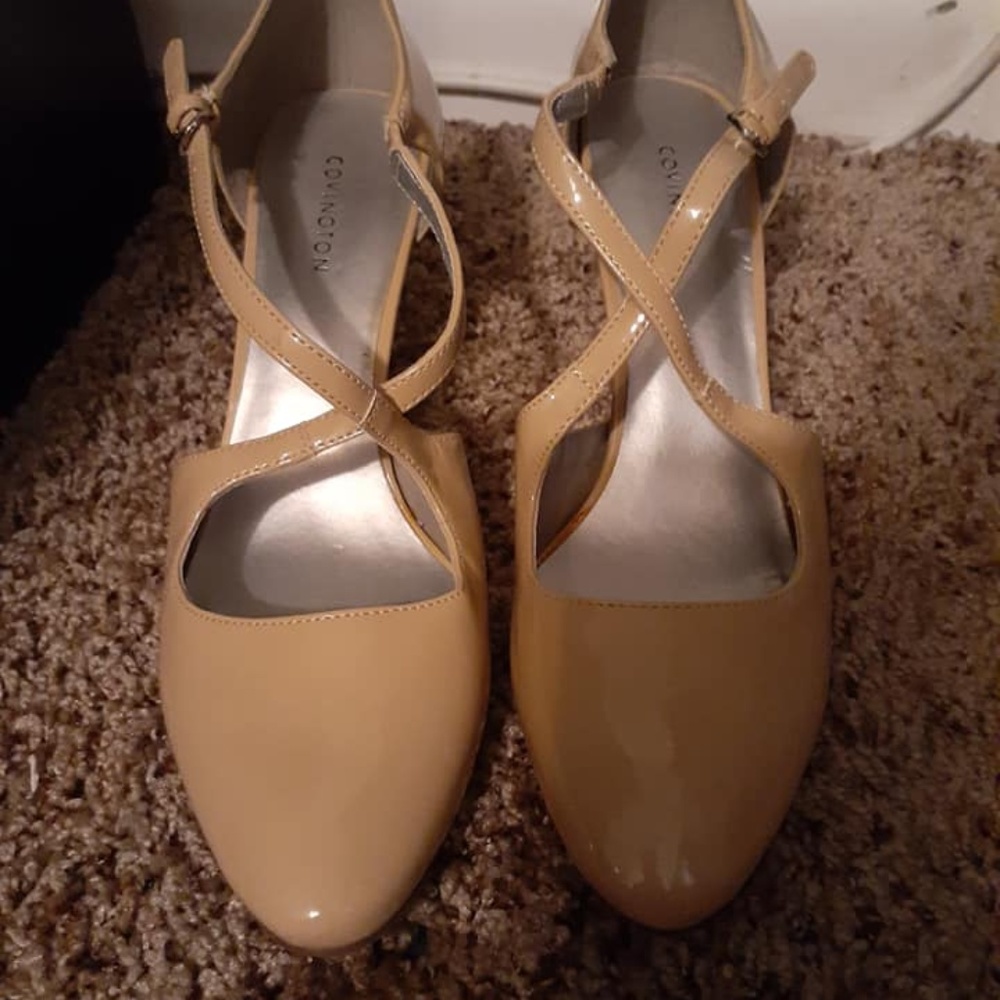 Cream heels - Picture 2 of 3